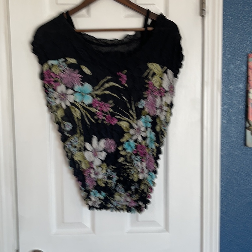 Blouse - Picture 2 of 5